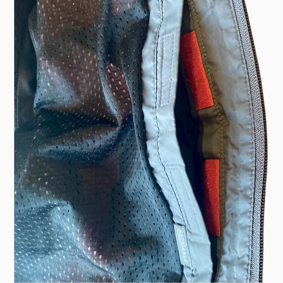 Columbia Mens S Red & Gray Zip Packable Rain Jacket Full Zip Hooded Windbreaker - Picture 9 of 11